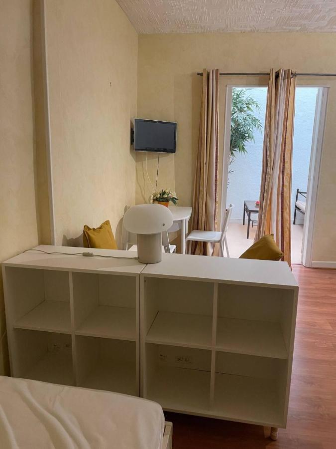 Studio N•2 Avec Patio En Plein Coeur De La Ville Bagnères-de-Bigorre Zewnętrze zdjęcie