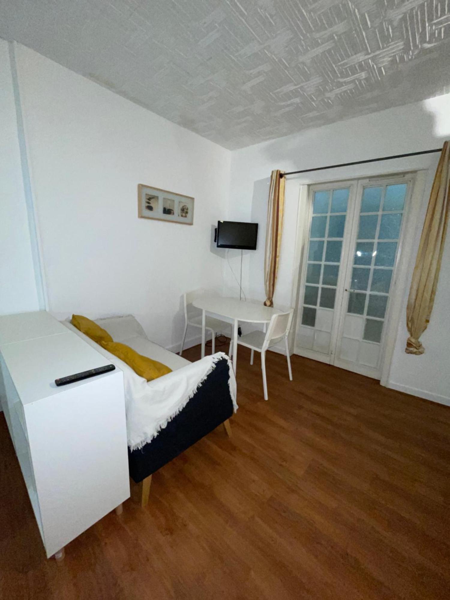 Studio N•2 Avec Patio En Plein Coeur De La Ville Bagnères-de-Bigorre Zewnętrze zdjęcie